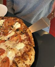 Sardella's Pizza & Wings image 3