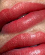 maquillaje_de_labios_permanente.jpg
