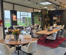 Sofas & Dining - Interior Outlet Bild 7