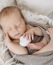 Andrea Zemp Fotgrafie - Neugeborenen / Newborn / Baby Shooting - Luzern Bild 15