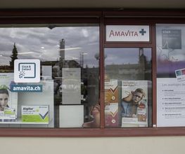 en-dehors-de-la-pharmacie-amavita-savigny