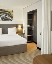 B&B HOME Rueil-Malmaison Gare image 9