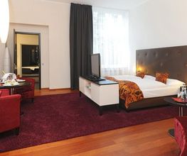 Hotel Gräfrather Hof GmbH Bild 7