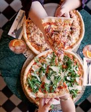 L´Osteria Pizza_people