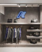 K-Way 34 Milano immagine 13