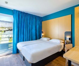 B&B HOTEL Cannes La Bocca Plage image 8