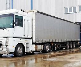 transportes-sakana-scl-vehiculo-01.jpg