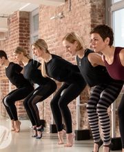 Youpila Studios - Hamburg Speicherstadt, Barre Workout, Pilates & moderne Rückbildung, Feminine Fitness, Cornelia Dingendorf