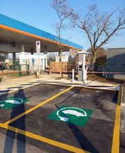 IPLANET Ricarica in sicurezza in modalità ultra fast per tutti i veicoli elettrici.
