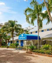 Olde Marco Island Inn & Suites image 3