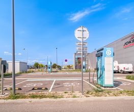 EVzen station de recharge image 1
