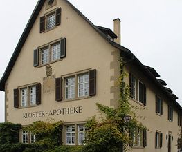 Aussenansicht der Kloster-Apotheke