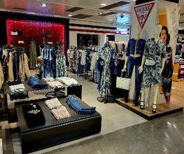 GUESS imagen 3