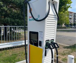 Shell Recharge Charging Station Bild 3