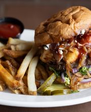 Green Mill Restaurant & Bar image 2