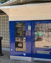 bp pulse Charging Station image 1