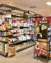 Haushaltsartikel
Auch im Non-Food-Bereich werden Sie in unserem Markt fündig: Wir bieten Ihnen eine große Auswahl an Haushaltshelfern sowie unsere Tchibo-Arena mit verschiedensten Artikeln.