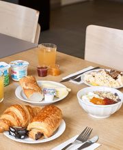 B&B HOTEL Montlhéry image 4