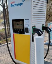 Shell Recharge Charging Station Bild 1