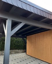 Carport mit Geräteschuppen