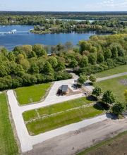 Wohnmobilpark am Badesee Aurich Bild 6