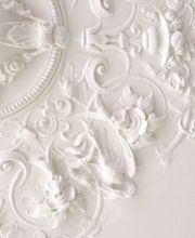 Zimmerdecke mit Stuck