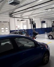 G & T Cars srl Castrol Service immagine 8