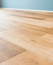 Bodenbeläge verlegen (Vinyl / Laminat / Teppichboden / Designbeläge)
