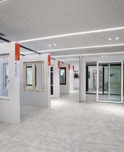 Studio Finstral Calliano - finestre, porte d'ingresso, pareti vetrate immagine 1