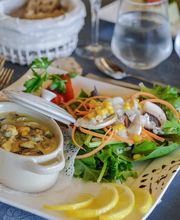 Le Bateau Lavoir image 7