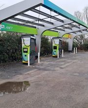 IPLANET Ricarica in sicurezza in modalità ultra fast per tutti i veicoli elettrici.