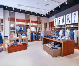 GUESS OUTLET BONAIRE imagen 3