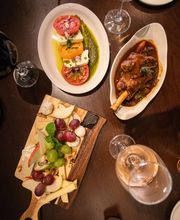 Tour de Tapas image 17