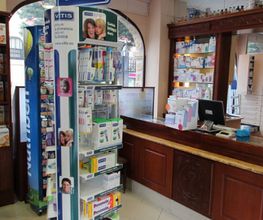 farmacia-aristegui-mostrador-productos-03.png