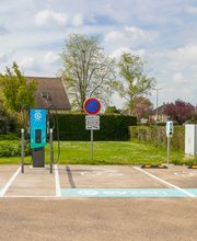 EVzen station de recharge Maxi Champignelles