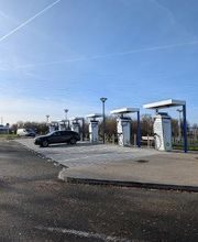 bp pulse Charging Station image 2