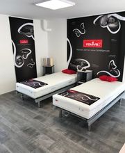 Austellung -  Aeschbacher Innenausstattungen - Bodenbelägen - Bettwaren, Vorhänge, Lederwaren, Geburtsanzeigetafeln und Kinderartikel - in Biberist bei Solothurn