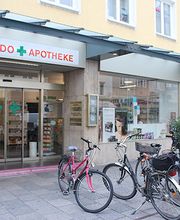 Aussenansicht der Orlando-Apotheke