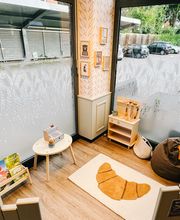 Junge Die Bäckerei. Bild 11