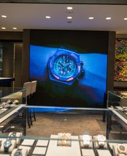 Hublot Paris Pierre Charron Boutique image 14