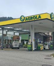 AGROLA Tankstelle in Kleindietwil an der Hauptstrasse gelegen. Komplett überdacht mit TopShop
