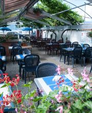 Café, Restaurant du Port Bild 3