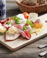 Brotzeit I Hofbräu I München