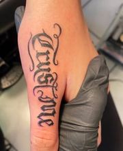 Fuchsbau - Tattoo und Piercing Atelier Bild 6