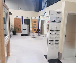 Türenausstellung im Fachmarkt
