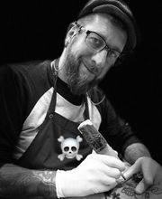 Tombstone Tattoo Bild 1