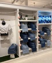 Mainstream Boutique Grand Blanc image 11