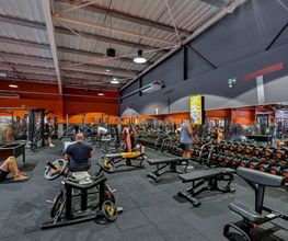 Basic-Fit 24/7 image 1