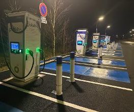 bp pulse Charging Station image 8