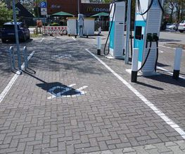 Shell Recharge Charging Station Bild 2